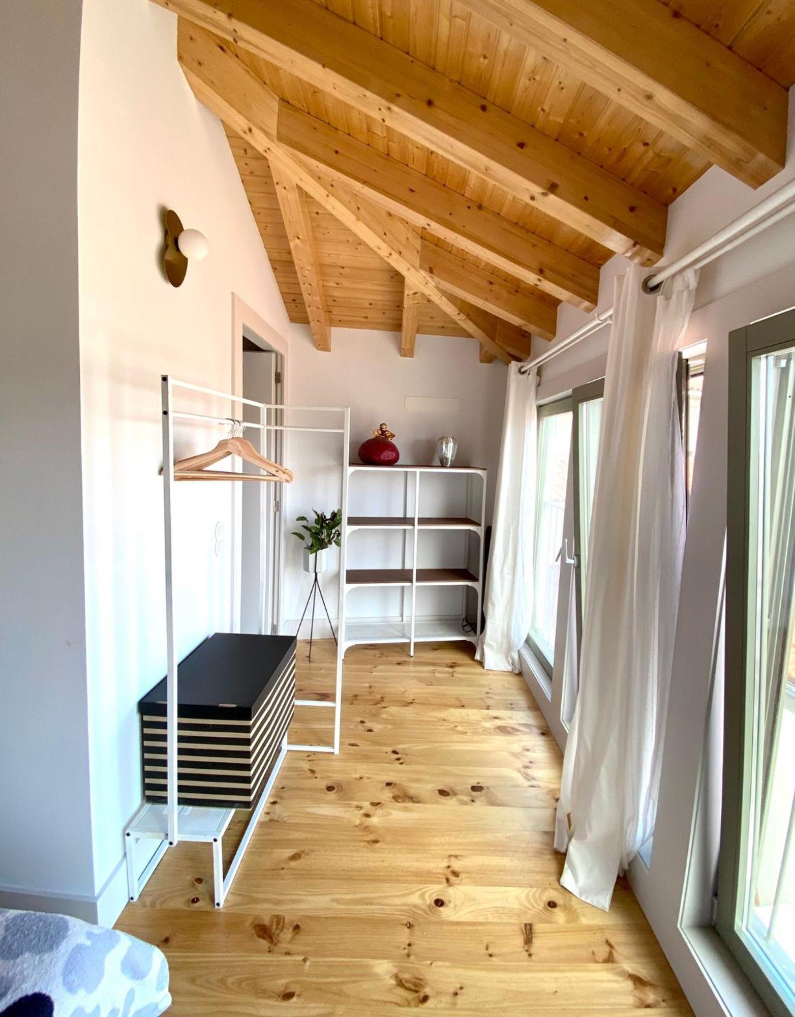 Sky Is The Limit With Ac And Balcony * Oporto