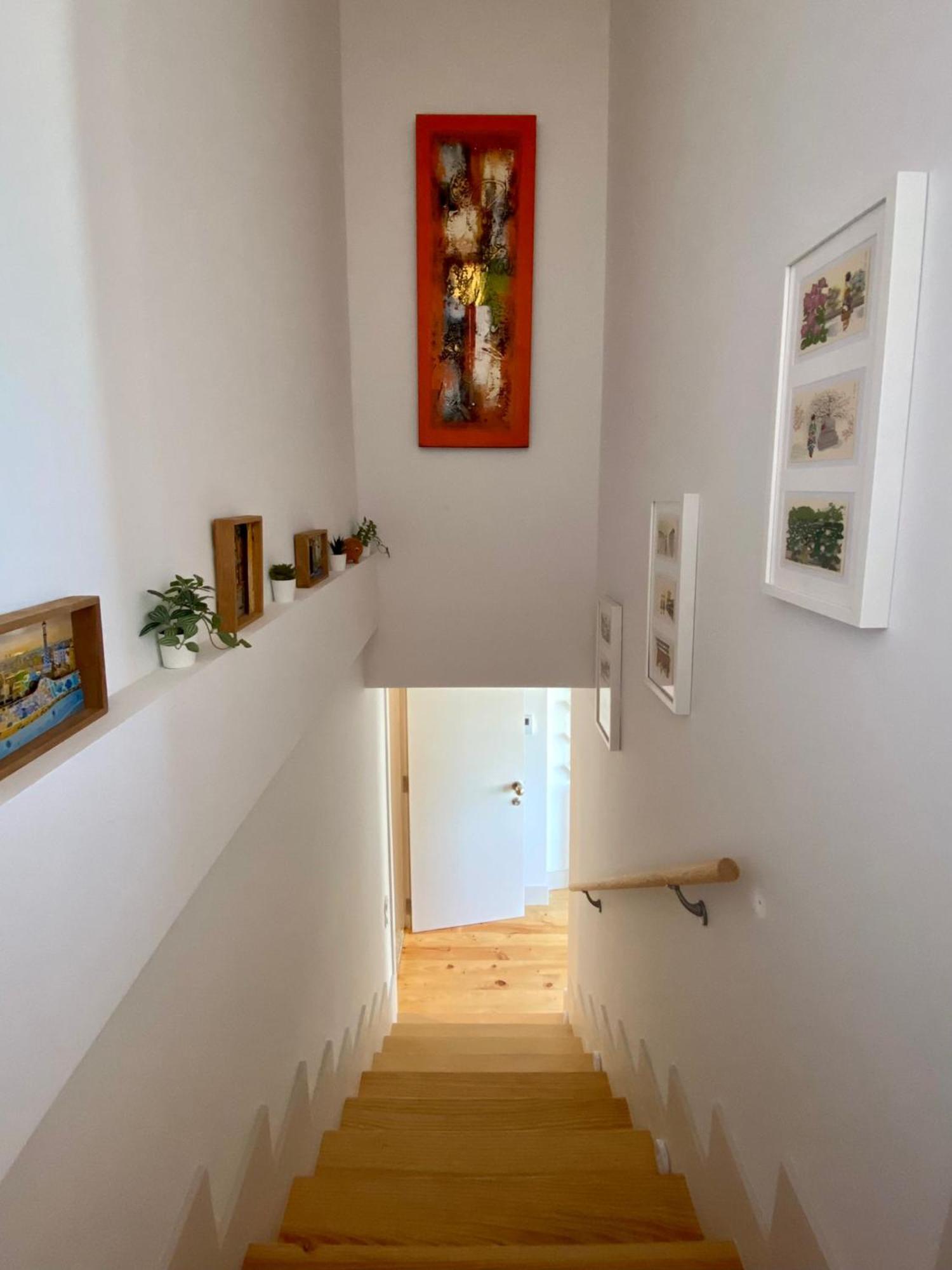 Sky Is The Limit With Ac And Balcony Oporto